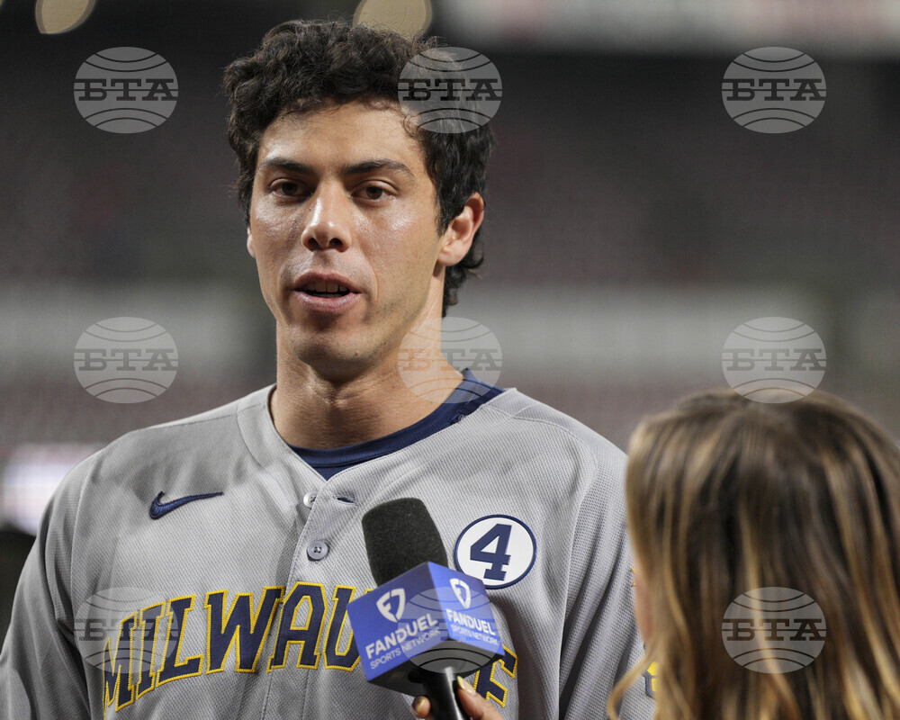 Brewers Reds Baseball