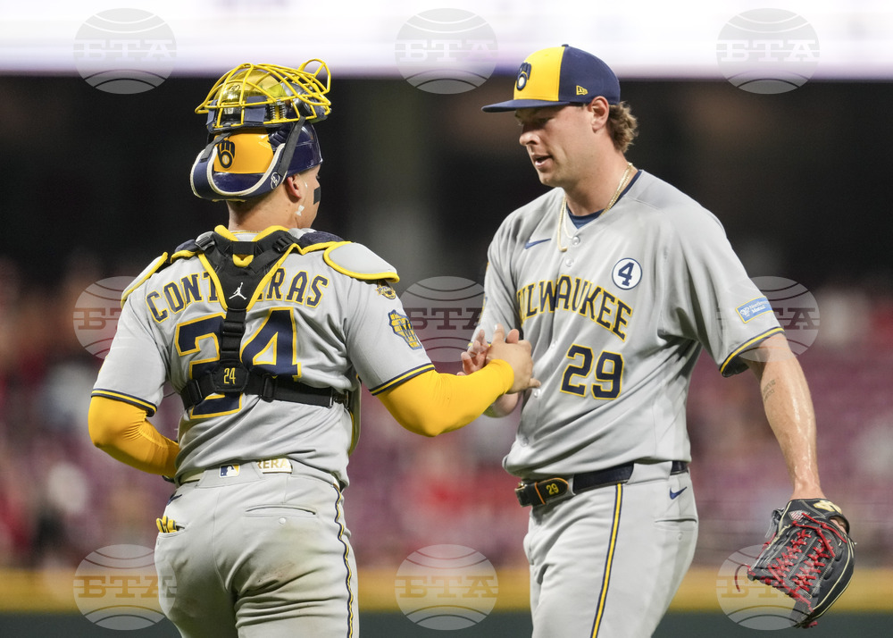 Brewers Reds Baseball