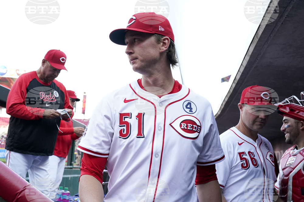 Brewers Reds Baseball