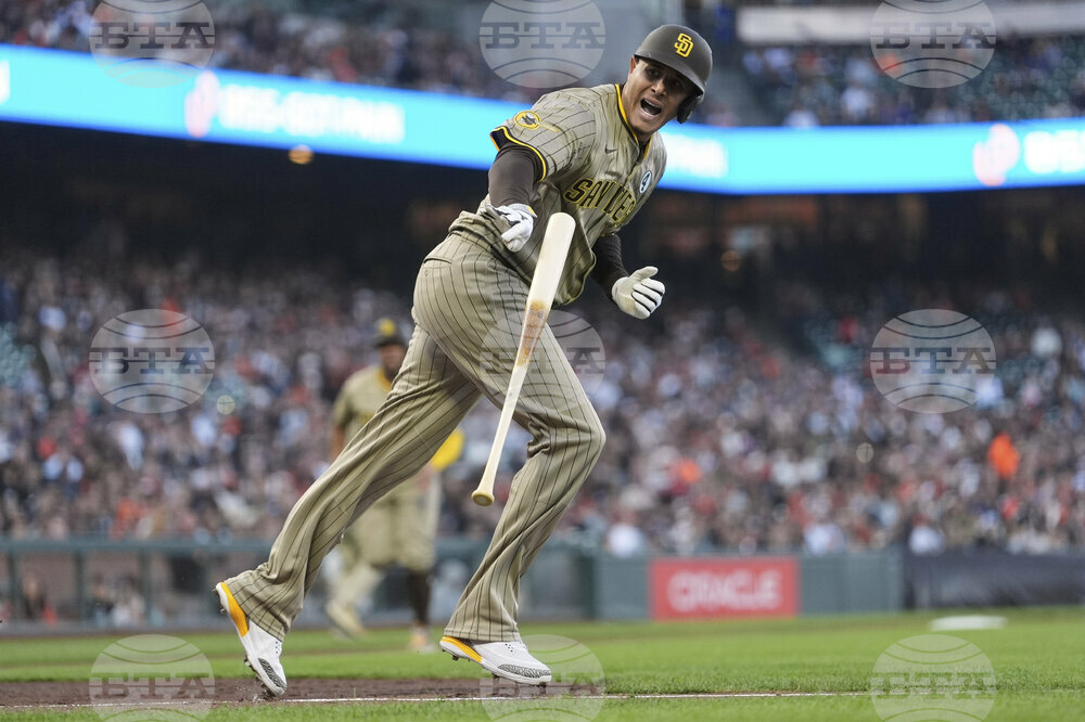 Padres Giants Baseball
