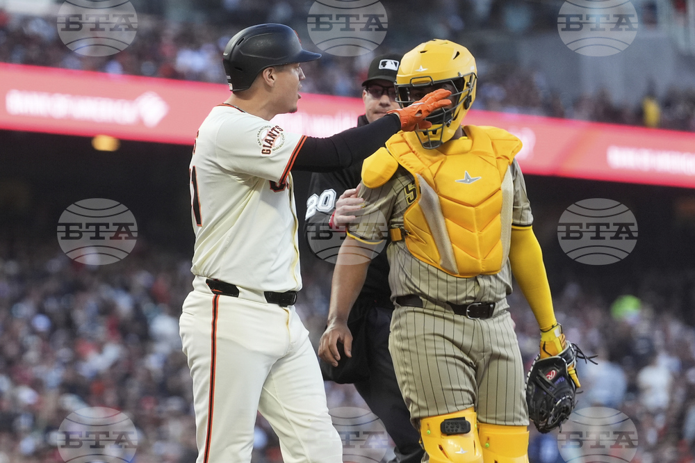Padres Giants Baseball