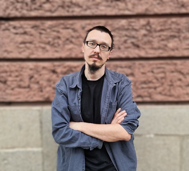 Режисьорът Боян Крачолов пред БТА: Въпросът е дали човек сам стига до определението за себе си като за второстепенен