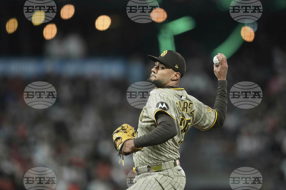 Padres Giants Baseball