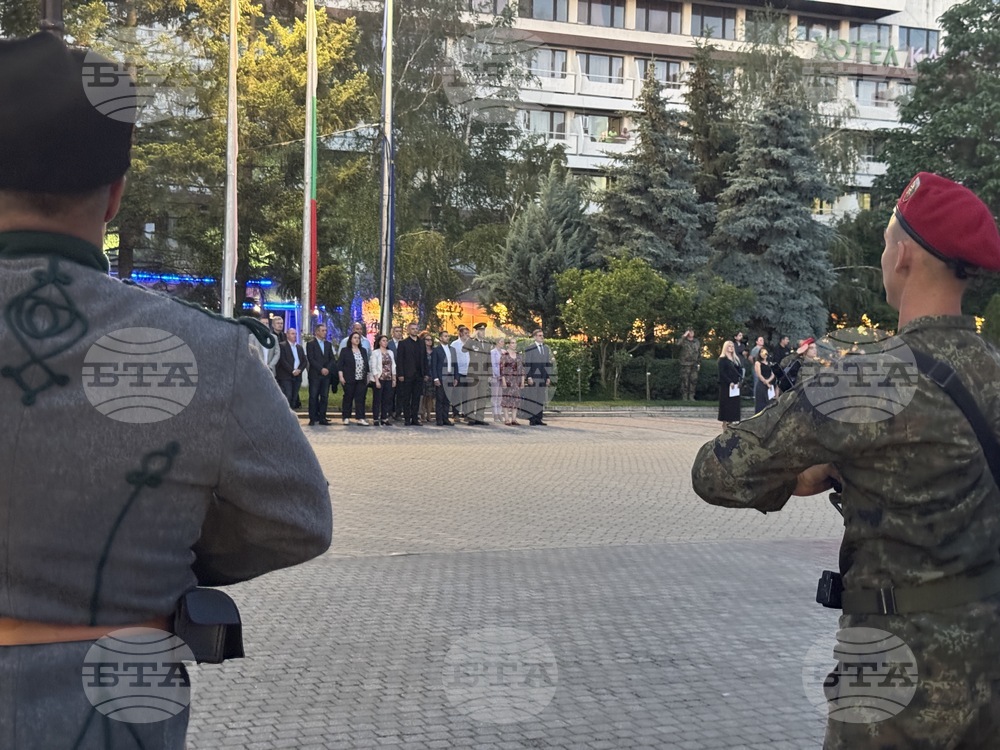 Казанлък - тържествена заря-проверка
