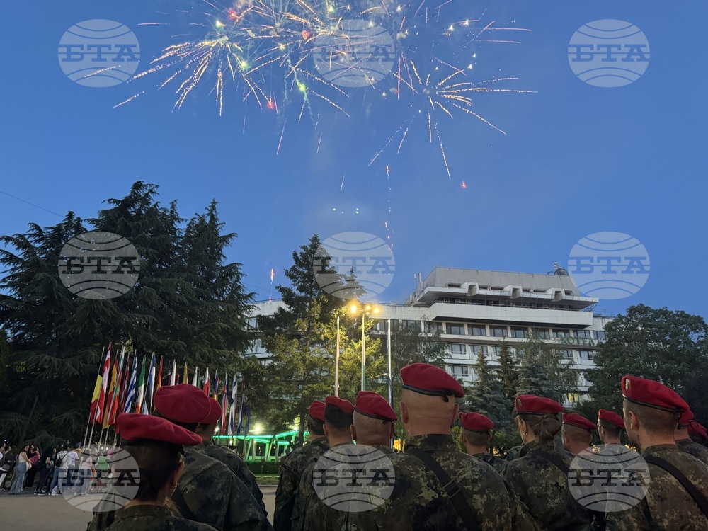 Казанлък - тържествена заря-проверка