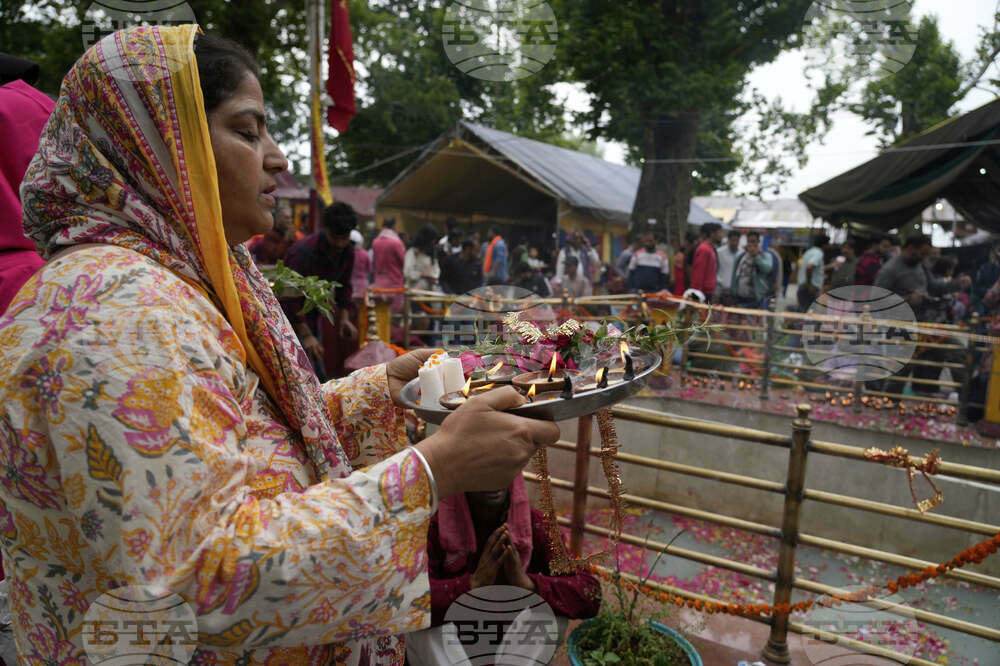 India Kashmir Hindu Festival