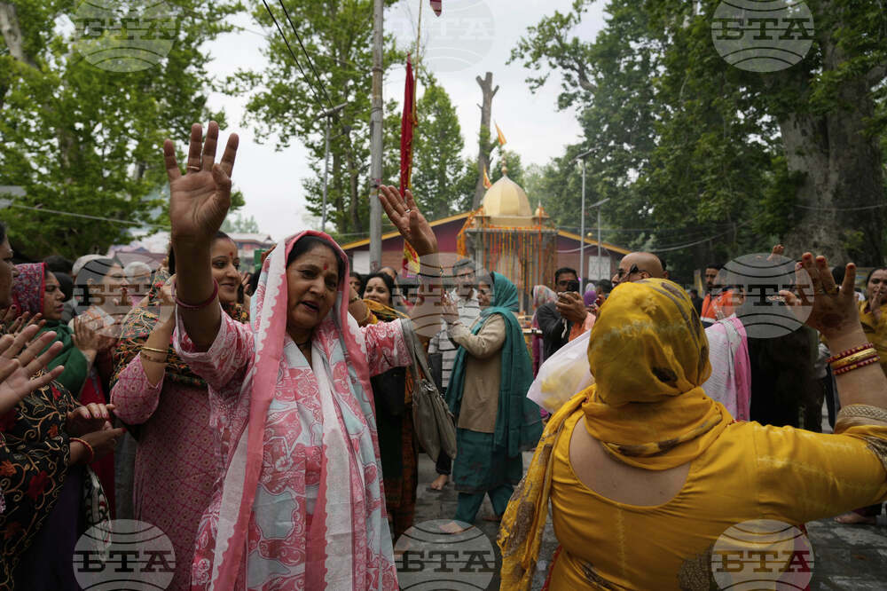 India Kashmir Hindu Festival