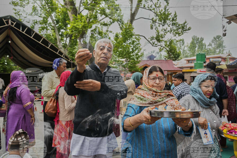 India Kashmir Hindu Festival