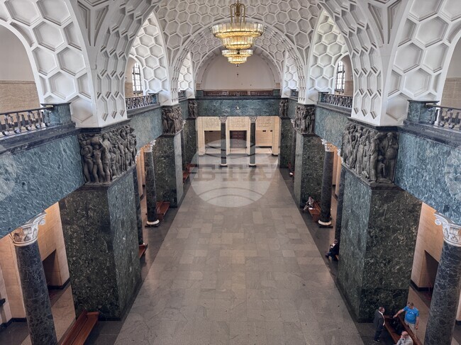 Трима души са задържани за длъжностно присвояване на над 220 хил. лв. от „Български пощи“, съобщиха от Софийската градска прокуратура