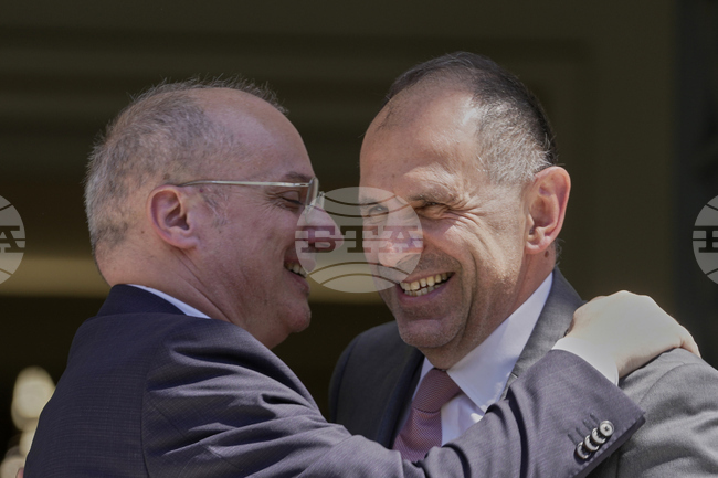 Външните министри на Албания и на Гърция обсъдиха малцинствата, сигурността, икономиката, търговията, инвестициите и свързаността