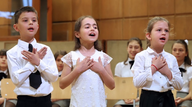 Вокална група „Радиодеца“ с диригент Илина Тодорова ще посрещне лятото с концерта „Здравей, ваканция!“ 