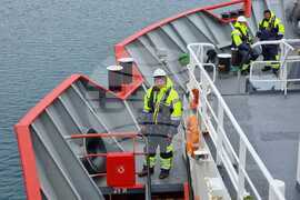 Ден 51 - Антарктида - „Св. св. Кирил и Методий“ напусна остров Дисепшън, връщайки се към Ливингстън