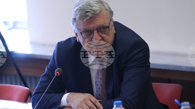 Environment Minister Genov: 4,600 Illegal Landfill Reports Submitted by Political Parties since January