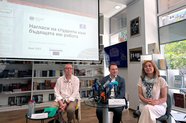 Балансът между работата и личния живот е водещ при избора на работа за 76% от младите хора, сочи проучване на студентска медия