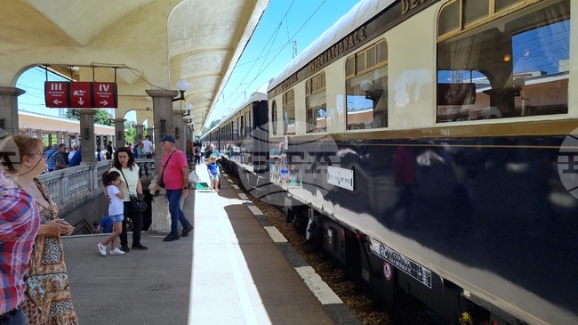 „Ориент експрес“ пристигна в Русе с пътници от четири континента