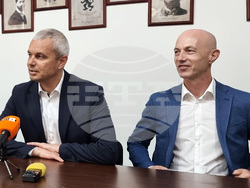 Варна - „Възраждане" - пресконференция