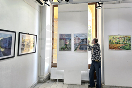 Сливен - Националната художествена гимназия „Димитър Добрович“ - благотворителна изложба