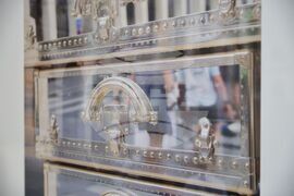 Бургас - Карина Попова - изложба фотография и рисунки