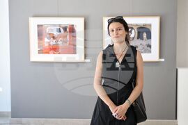 Бургас - Карина Попова - изложба фотография и рисунки