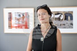 Бургас - Карина Попова - изложба фотография и рисунки