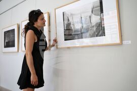 Бургас - Карина Попова - изложба фотография и рисунки