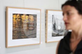 Бургас - Карина Попова - изложба фотография и рисунки