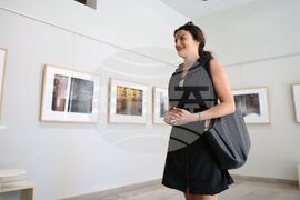 Бургас - Карина Попова - изложба фотография и рисунки