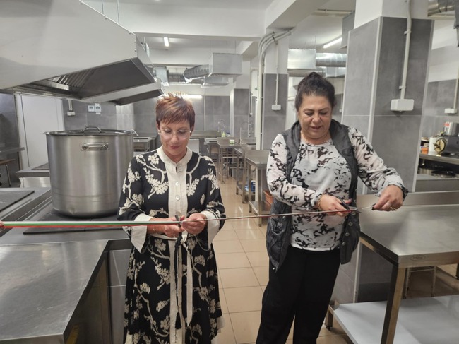 Кухнята към Домашния социален патронаж в Тетевен е обновена и разширена
