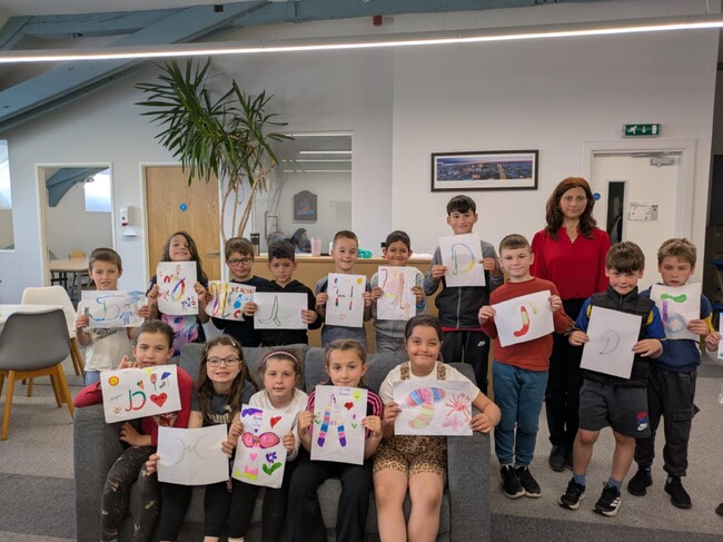 Първо българско училище „Надежда Станчова – лейди Мюър“ в Единбург отпразнува 24 май с уроци за буквите и знанието