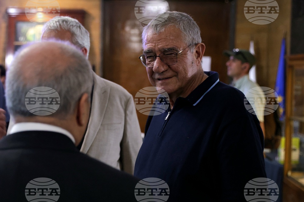 „Подводната вкаменена гора“ - изложба - Христо Пимпирев