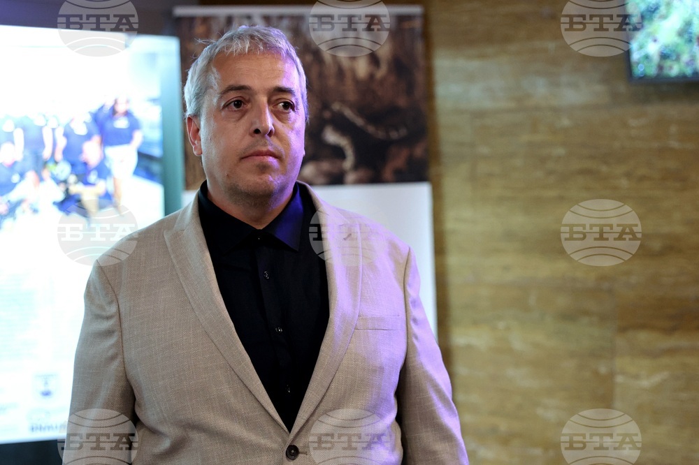 „Подводната вкаменена гора“ - изложба - Любомир Кендеров