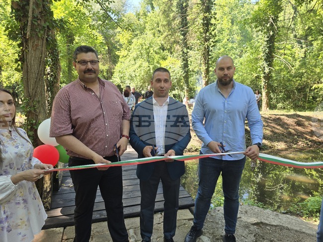 Тържествено откриха обновен кът за отдих в парк „Кайлъка“ край Плевен