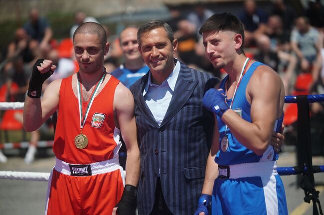 БФБокс подкрепи турнир по бокс в Софийския затвор под наслов "С ръкавици срещу агресията и насилието"