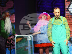 Мирослав Боршош: Столичен куклен театър представя за първи път в България бродуейския мюзикъл „Спондж Боб“