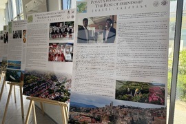 Казанлък - Музей на розата - „Розата на приятелството“ - изложба