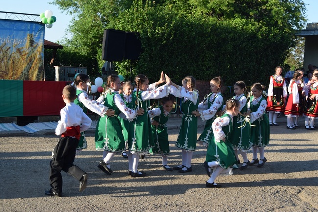 Община Каварна: Съборът в село Раковски премина с богата фолклорна програма