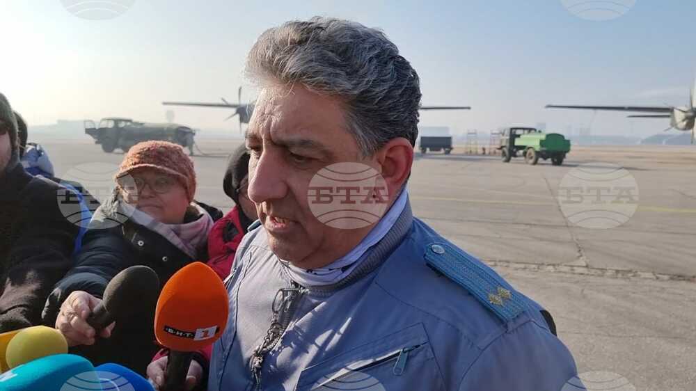 Екипите ни са подготвени за полет в международна въздушна среда, заяви подполк. Димчо Добрев преди излитането на самолета с помощ за Сирия