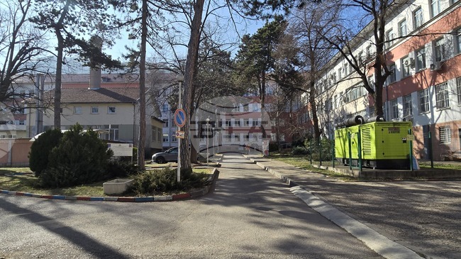 Полицията във Враца разследва умишлено убийство, след като в района на МБАЛ „Христо Ботев“ е открито тяло