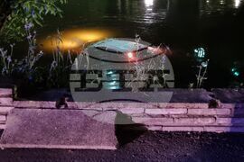 Ямбол - паднал автомобил в река Тунджа
