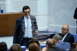 Парламент - заседание