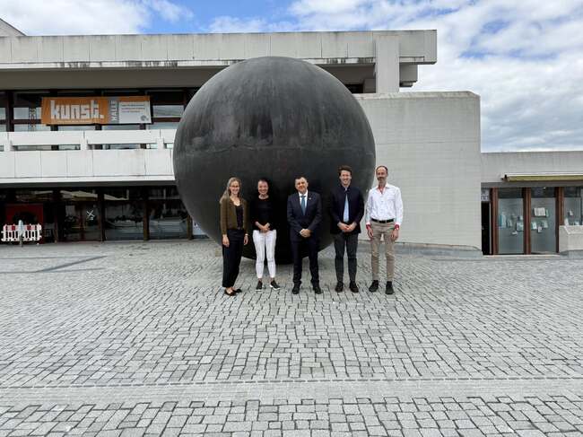 Генералният консул на България в Мюнхен Стефан Йонков бе на работно посещение в Регенсбург