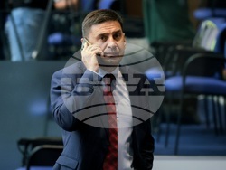 Парламент - заседание