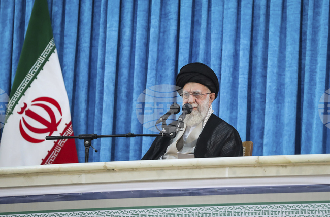 ИРНА: Ислямската революция изненада Запада, заяви върховният лидер на Иран