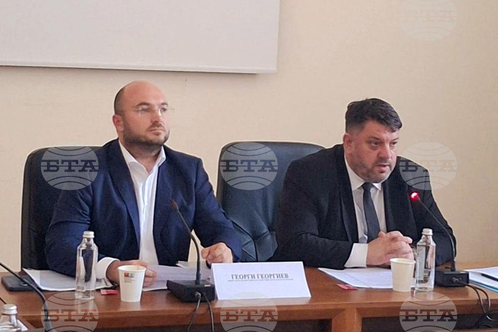 Борбата с насилието е водещ приоритет за българското правителство, каза вицепремиерът Атанас Зафиров