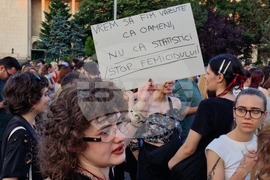 Румъния -  насилие срещу жени - протест