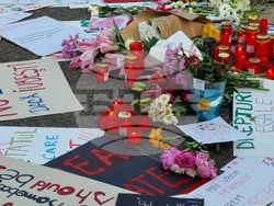 Румъния -  насилие срещу жени - протест