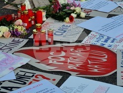 Румъния -  насилие срещу жени - протест