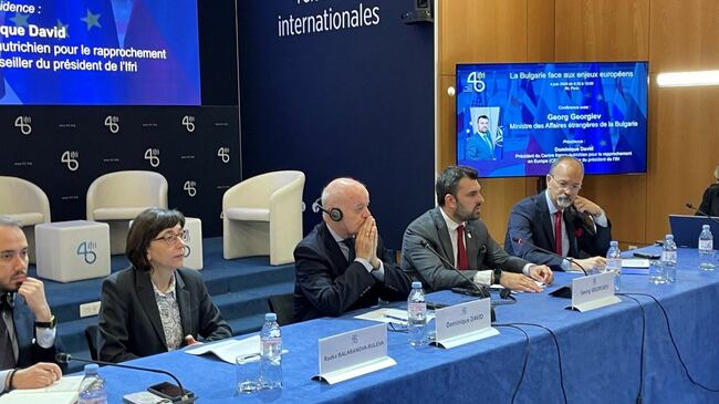 Foreign Minister Outlines Bulgaria’s Contribution to European Security and Prosperity in Paris Lecture