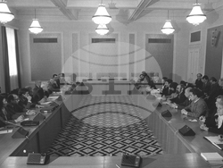 Народно събрание - Кръгла маса