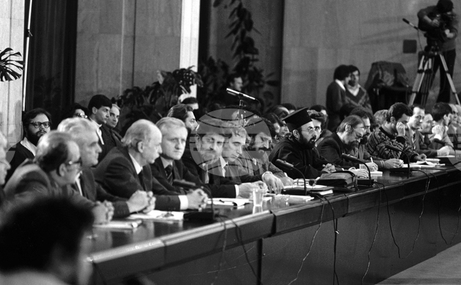 Bulgaria Marks 35 Years Since Pivotal Roundtable Talks that Paved Its Way to Democracy